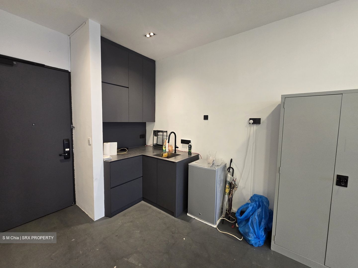 Mohamed Sultan Road (D9), Office #560313721